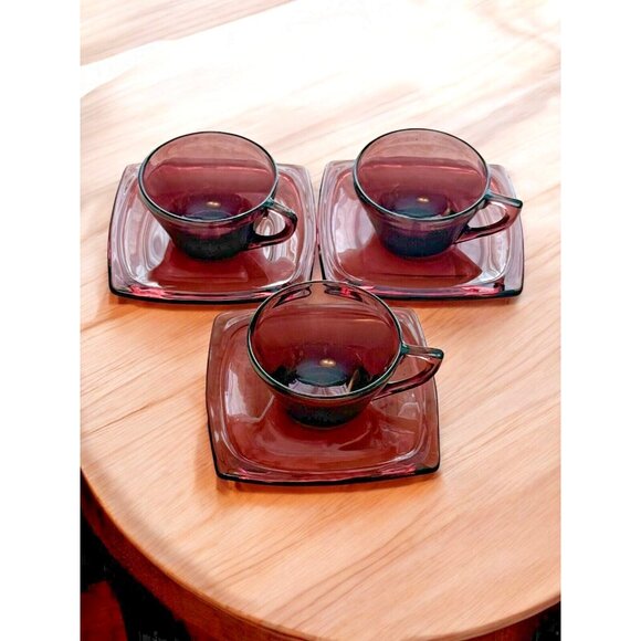 Hazel Atlas Moroccan Amethyst Purple Glass Cup & Square Saucer Set - Picture 2 of 14